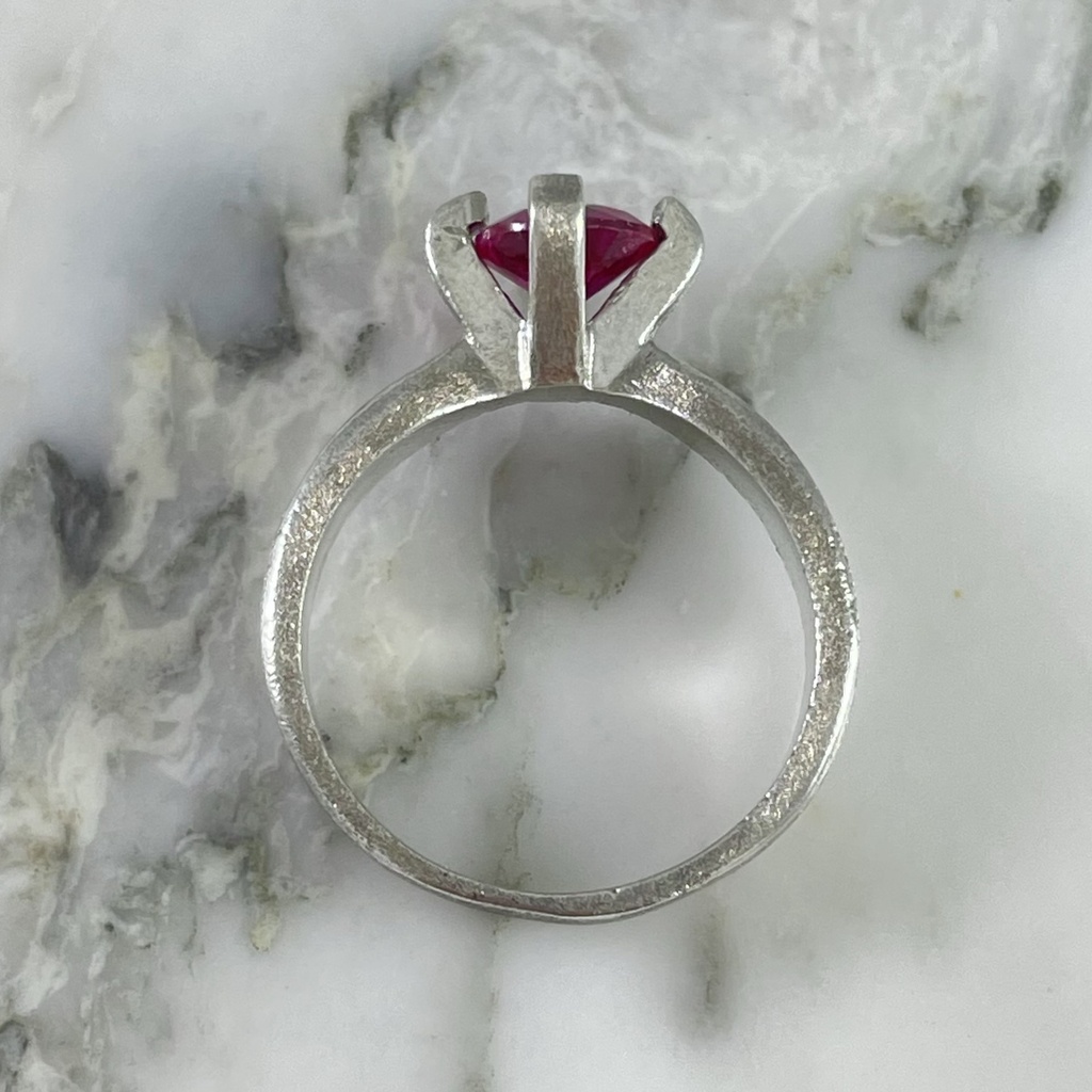 Anillo Solitario Rustico