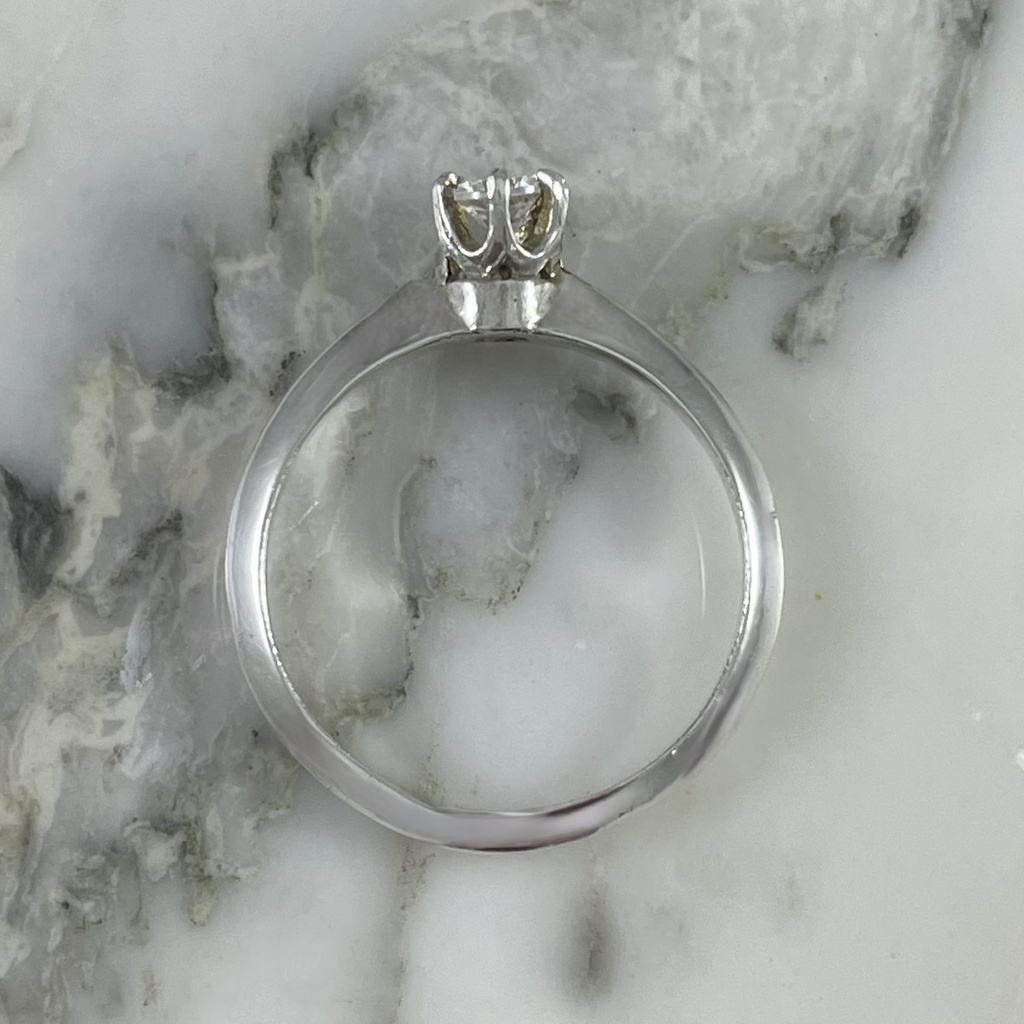 Anillo Solitario Iconic Silver